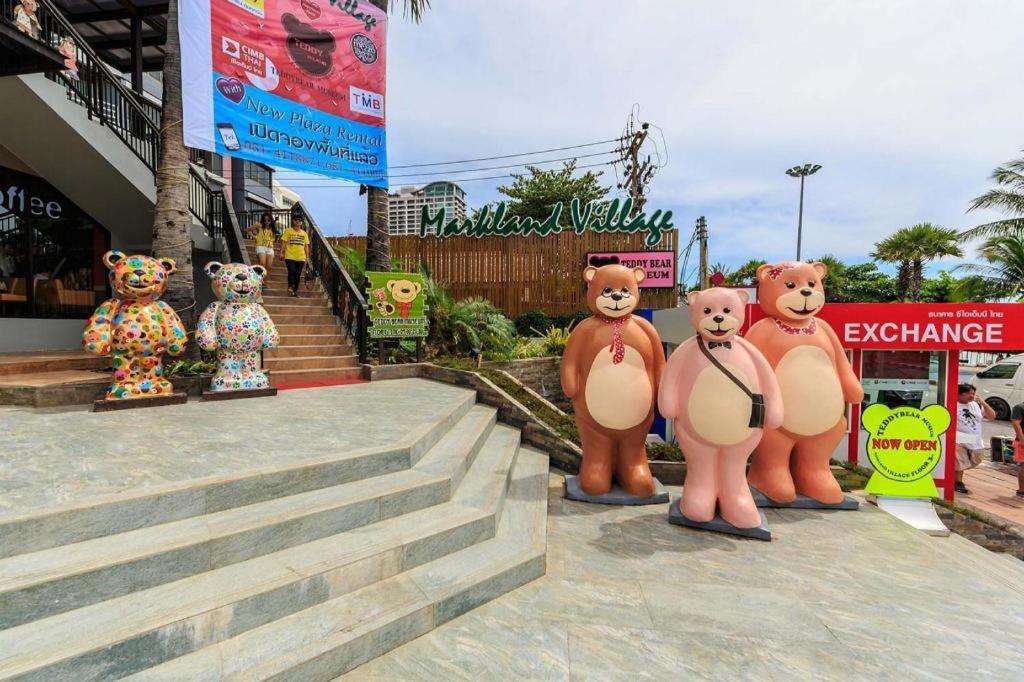 Oyo 75327 Diyana Residence Pattaya Esterno foto